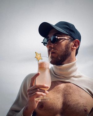 Image post by @samnewton on Instagram