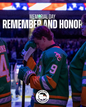 Image post by @musketeershockey on Instagram