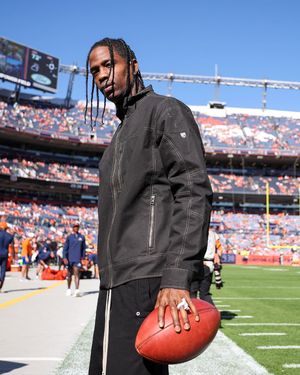 Image post by @broncos on Instagram