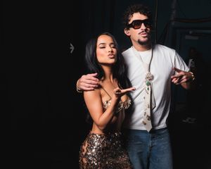 Image post by @iHeartRadio on Twitter
