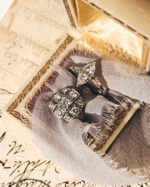 Image post by @maejeanvintage on Instagram