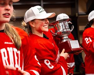 Image post by @cornellwhockey on Instagram