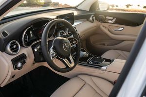 Image post by @usseryauto on Instagram