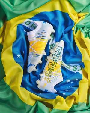 Image post by @soccerdotcom on Instagram