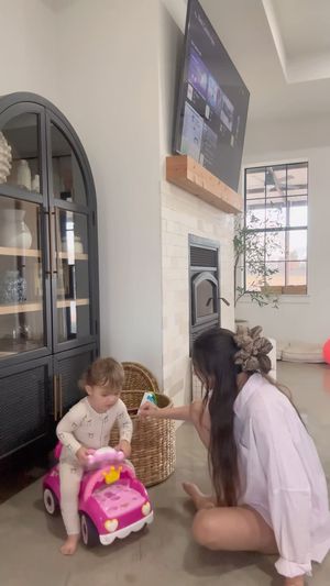Video post by @sabrinanoellee on Instagram