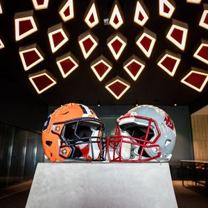 Image post by @holidaybowl on Twitter