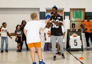 Image post by @brownsgiveback on Instagram