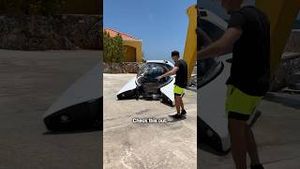 Video post by @supercarblondie on YouTube