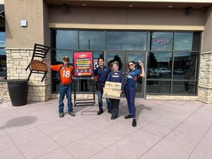 Image post by @parryspizzajohnstown on Facebook