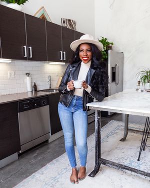 Image post by @piecesofonye on Instagram