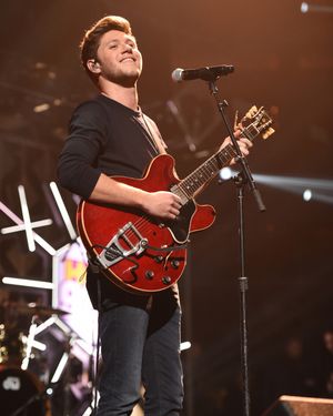 Image post by @capitalonearena on Instagram