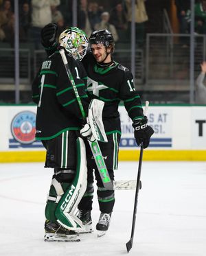 Image post by @txstarshockey on Instagram