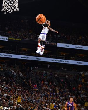 Image post by @phetru on Instagram