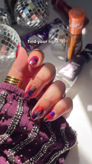 Video post by @sally_hansen on Instagram