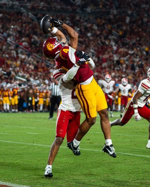 Image post by @uscfb on Instagram