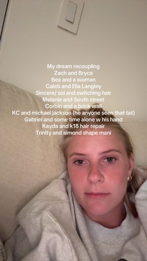 Video post by @m00bie on TikTok