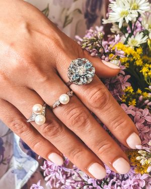 Image post by @maejeanvintage on Instagram