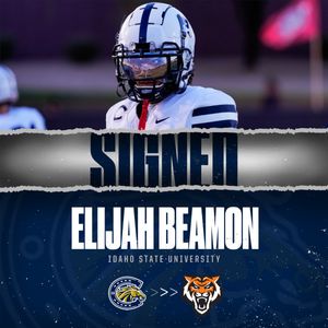 Image post by @CasteelFootball on Twitter