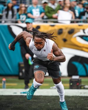 Image post by @jaguarsuk on Instagram