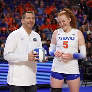 Image post by @GatorsVB on Twitter