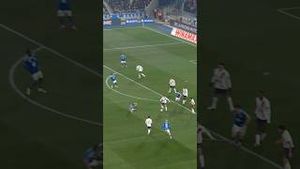 Video post by @PSG - Paris Saint-Germain on YouTube
