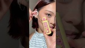 Video post by @glowyamelie on YouTube