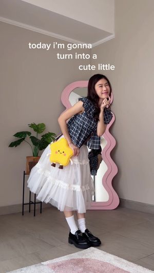 Video post by @vellaniia on TikTok