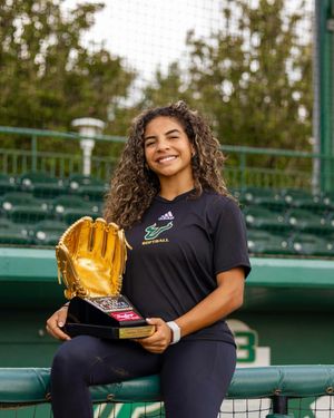 Image post by @usfsoftball on Instagram