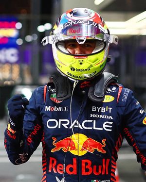 Image post by @schecoperez on Instagram