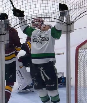 Image post by @txstarshockey on Instagram
