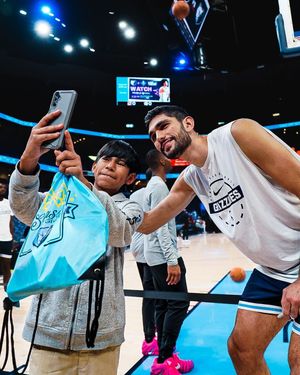 Image post by @grizzcommunity on Instagram
