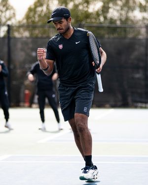 Image post by @harvardmenstennis on Instagram