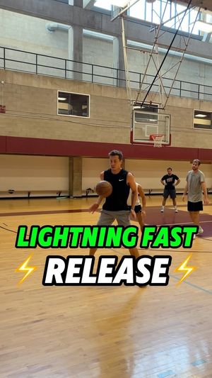 Image post by @hoopin_mitch on Instagram