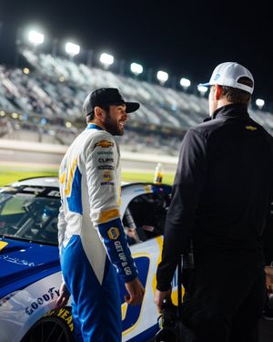 Image post by @chaseelliott on Twitter