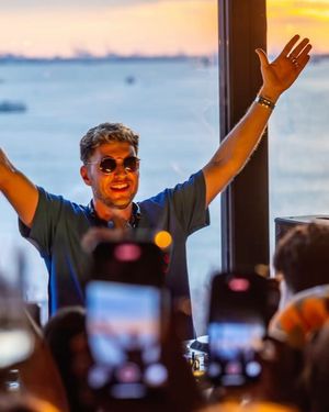 Image post by @armadamusic on Instagram