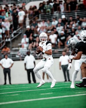 Image post by @hausshejny on Instagram