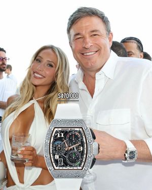 Image post by @celebwatchspotter on Instagram
