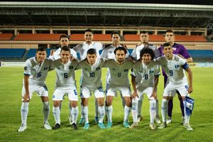 Image post by @laselecta_slv on Instagram