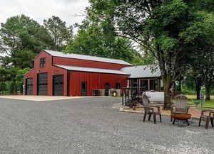 Image post by @barndomarketplace on Instagram