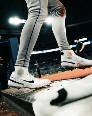 Image post by @coltonnhall on Instagram