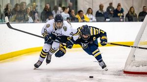 Image post by @navymenshockey on Instagram