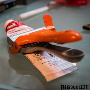 Image post by @yourbigsqueeze on Instagram