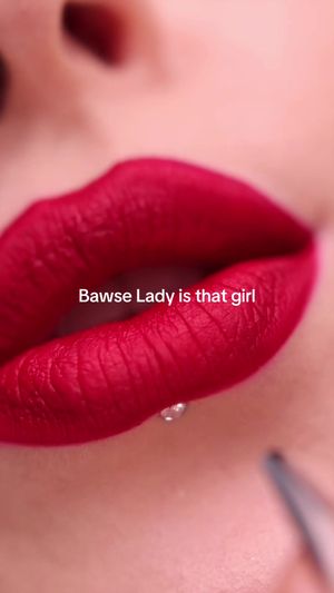 Video post by @thelipbar on TikTok