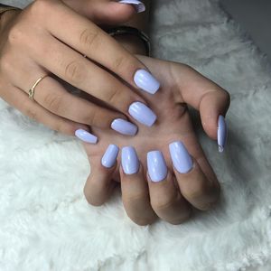 Image post by @nestanails on Instagram