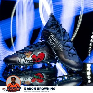 Image post by @BroncosOffField on Twitter