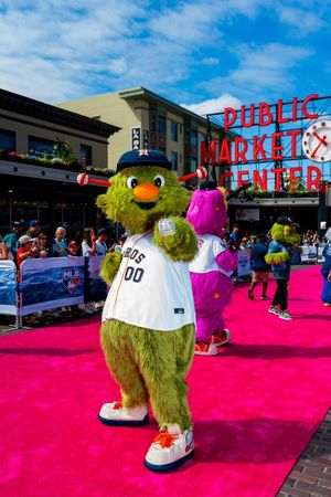 Image post by @OrbitAstros on Twitter