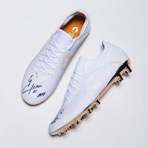 Image post by @soccerdotcom on Instagram