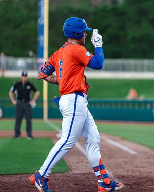 Image post by @gatorsbb on Instagram