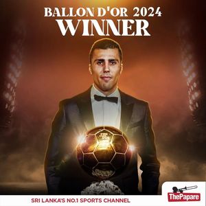 Image post by @thepaparefootball on Facebook