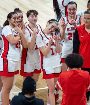 Image post by @maurakapalaphotography on Instagram